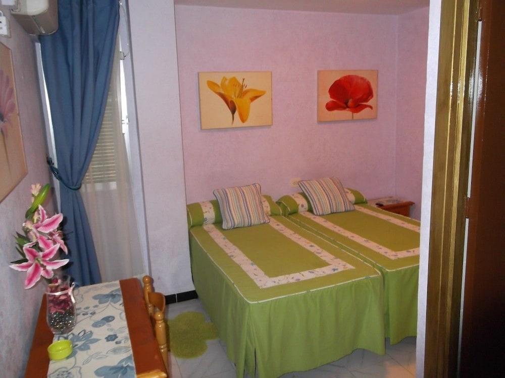 Pension Colonia Motril Exterior photo